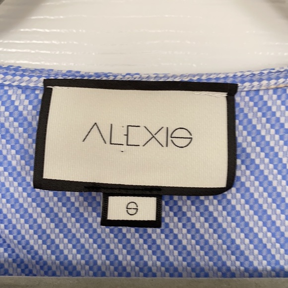 Button up blouse - Picture 2 of 6